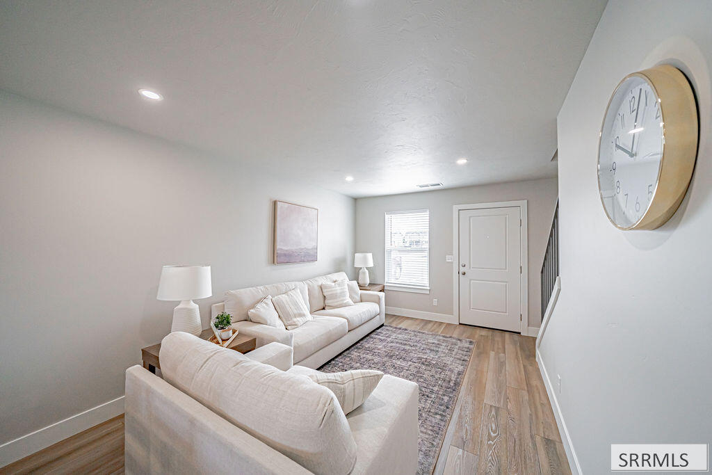 1610 Hannah Lane Property Photo 3