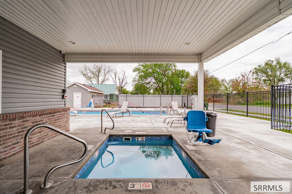 1610 Hannah Lane Property Photo 33