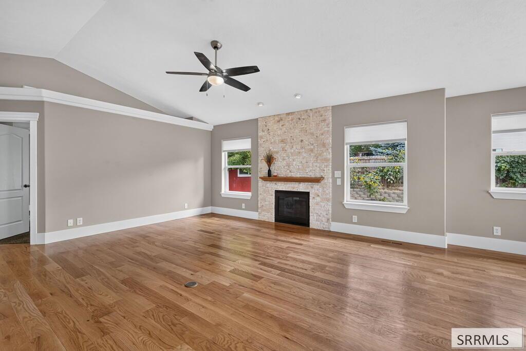 2450 Skylar Property Photo 2