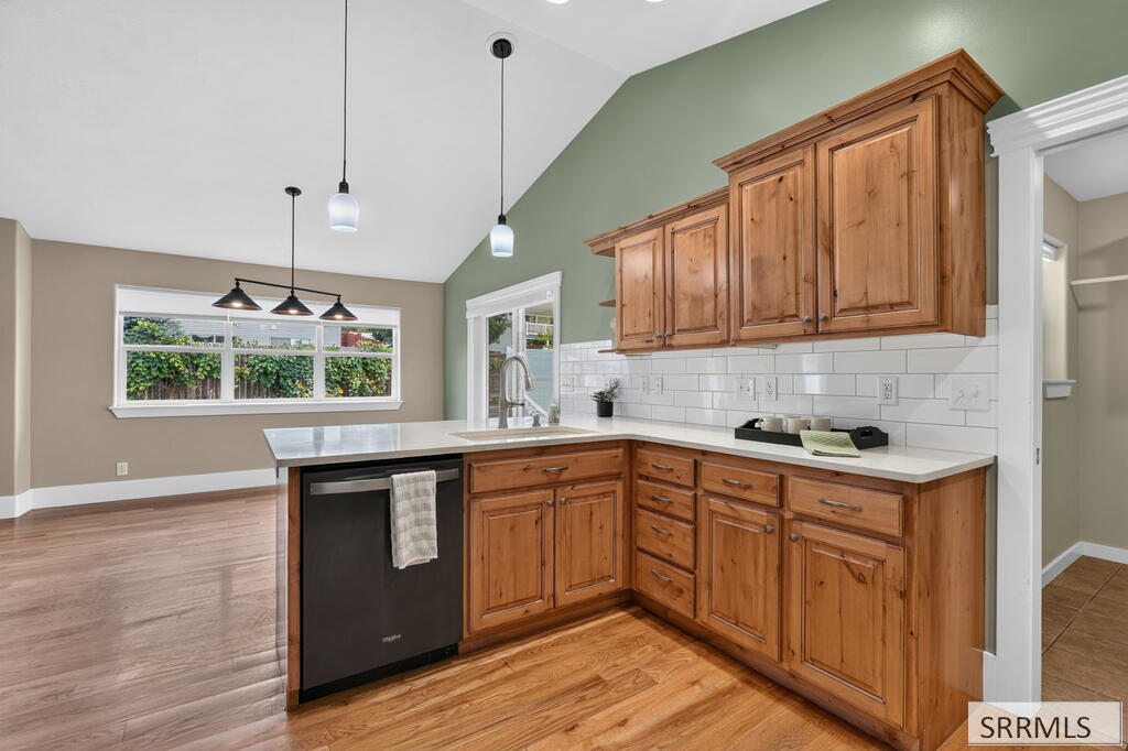 2450 Skylar Property Photo 11