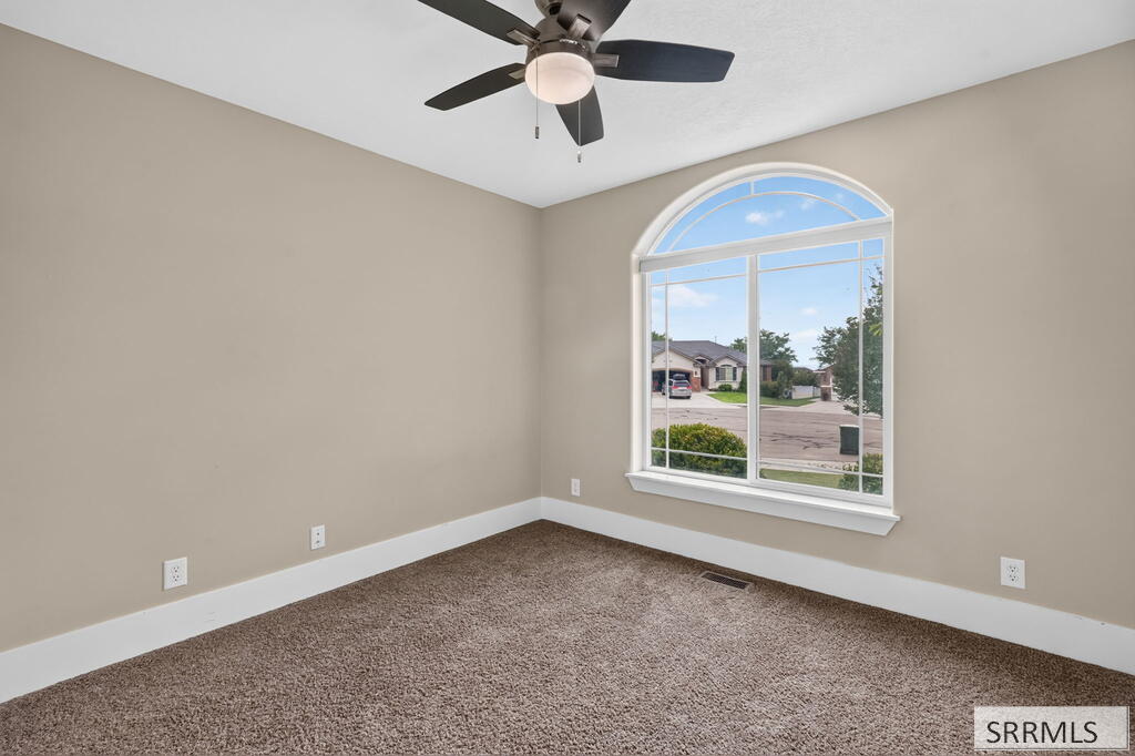 2450 Skylar Property Photo 22