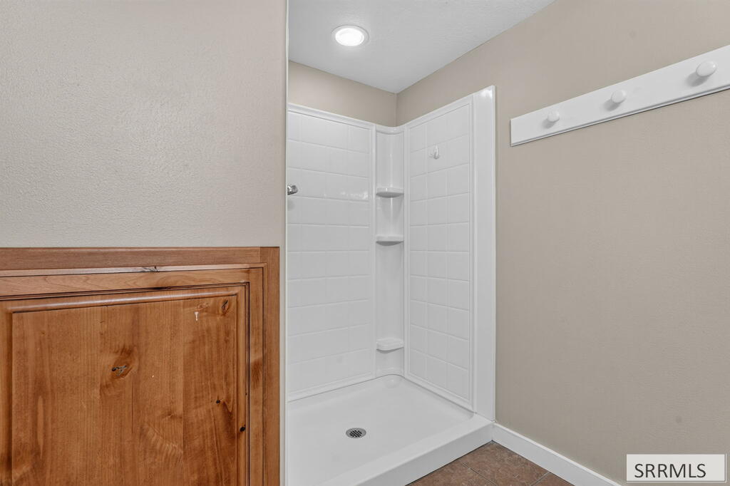 2450 Skylar Property Photo 34