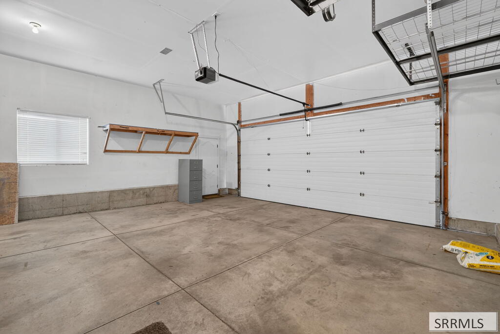 2450 Skylar Property Photo 40