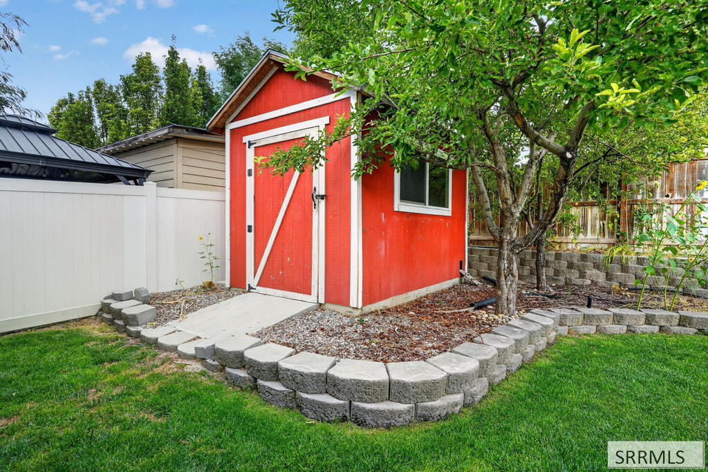 2450 Skylar Property Photo 46