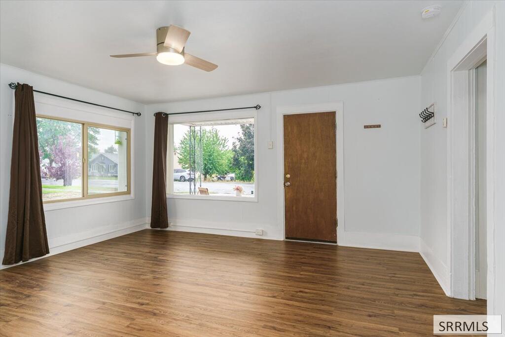 190 W 300 N Property Photo 8