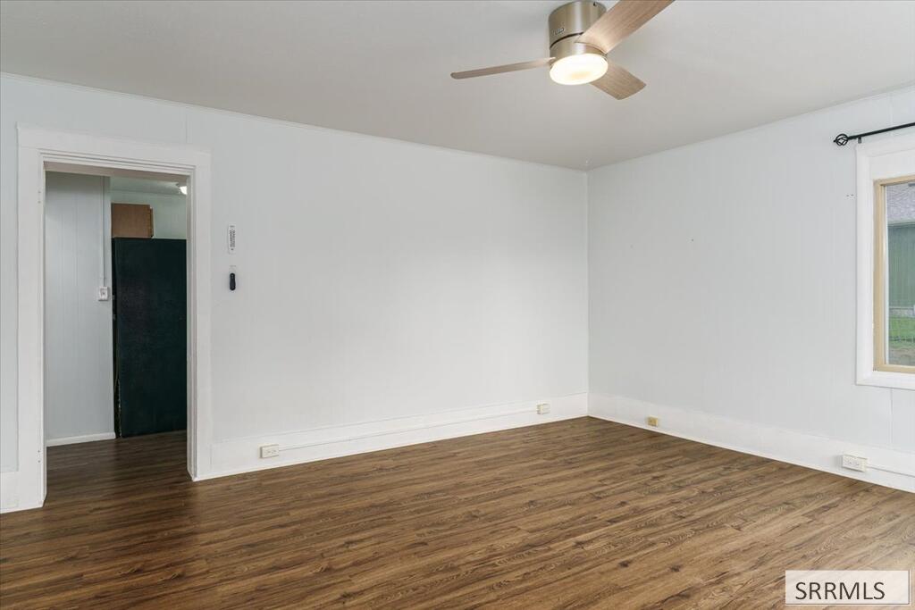 190 W 300 N Property Photo 10