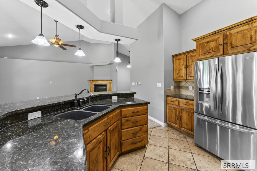 2690 Eastview Drive Property Photo 11
