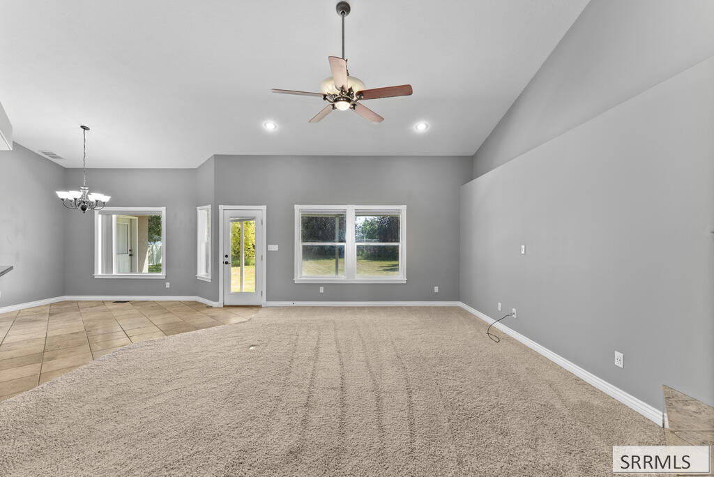 2690 Eastview Drive Property Photo 20