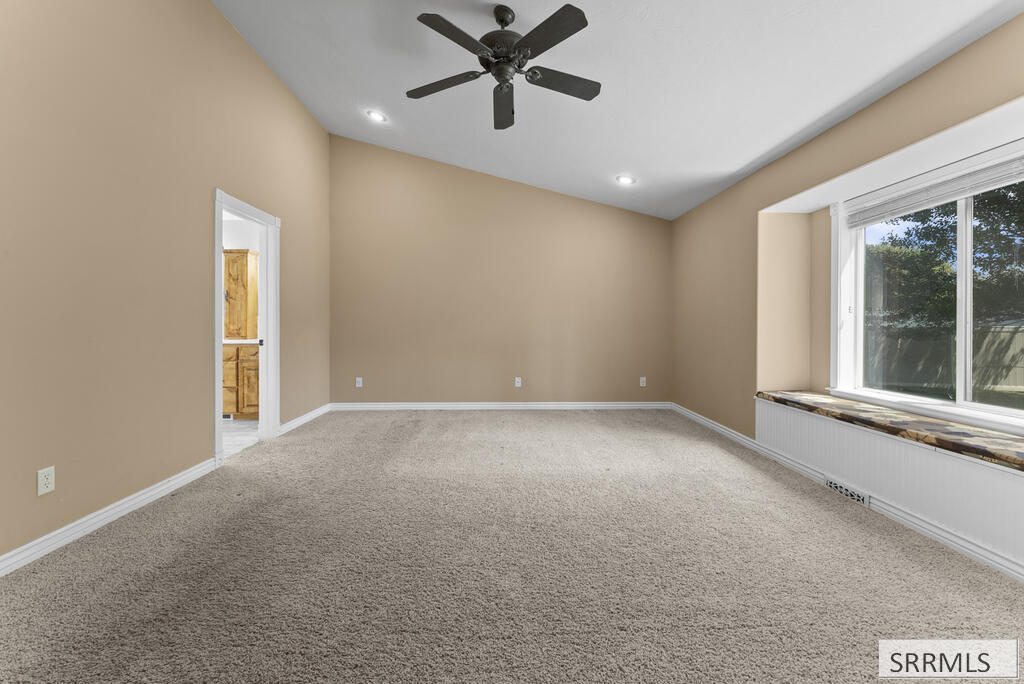 2690 Eastview Drive Property Photo 24