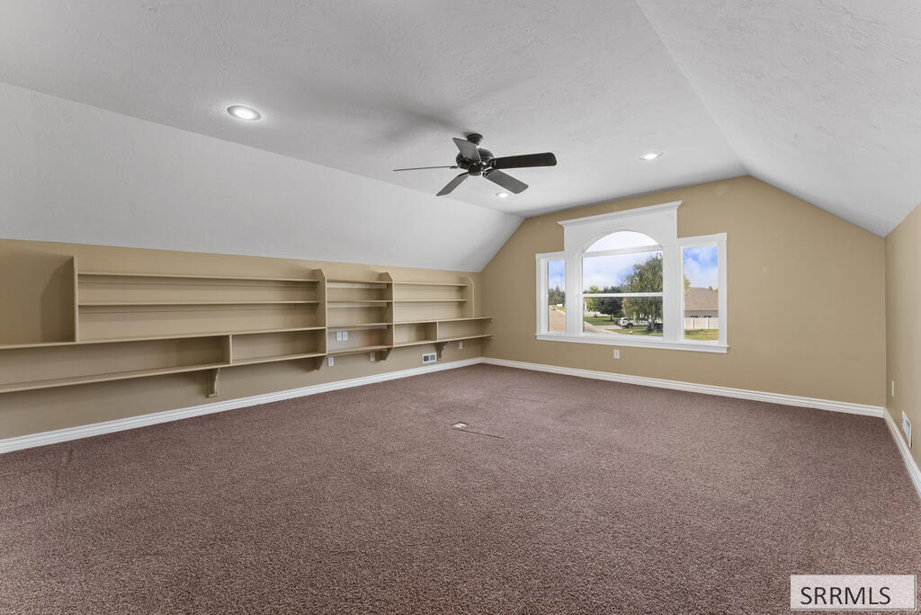 2690 Eastview Drive Property Photo 34