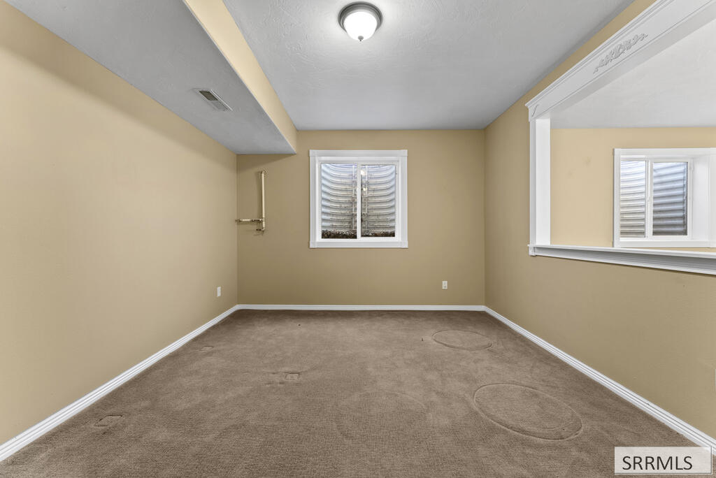 2690 Eastview Drive Property Photo 43
