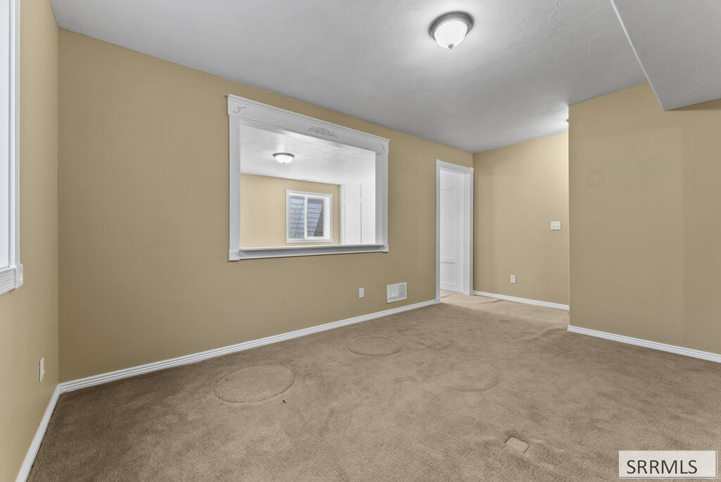 2690 Eastview Drive Property Photo 44