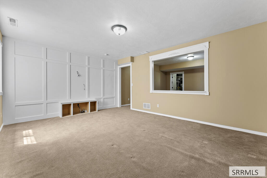 2690 Eastview Drive Property Photo 47