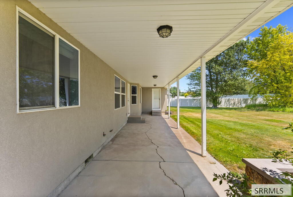 2690 Eastview Drive Property Photo 50