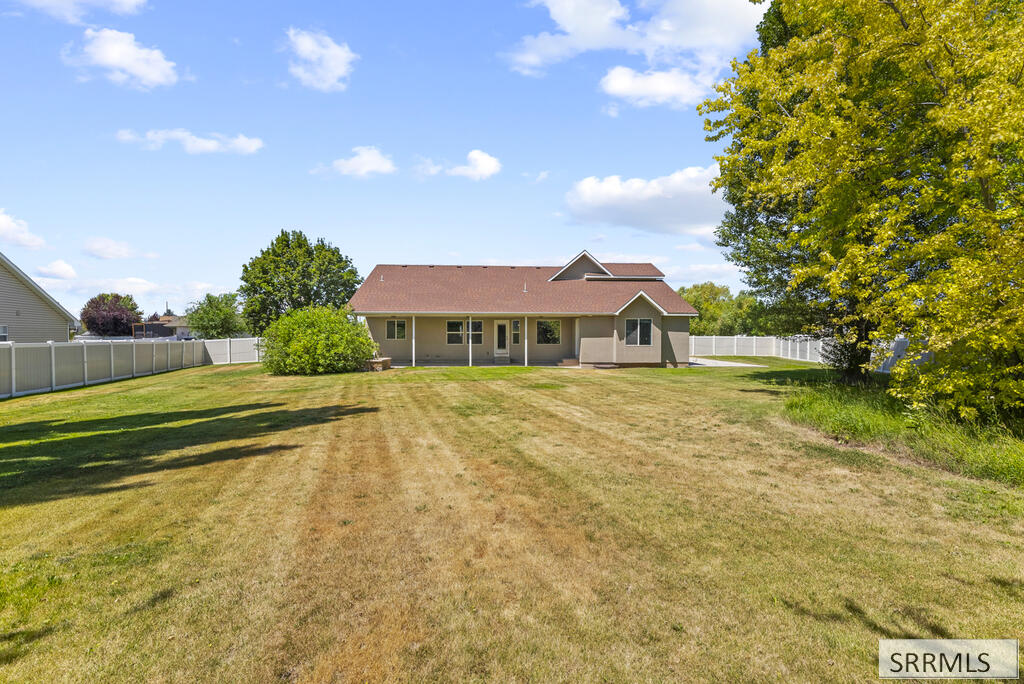 2690 Eastview Drive Property Photo 51