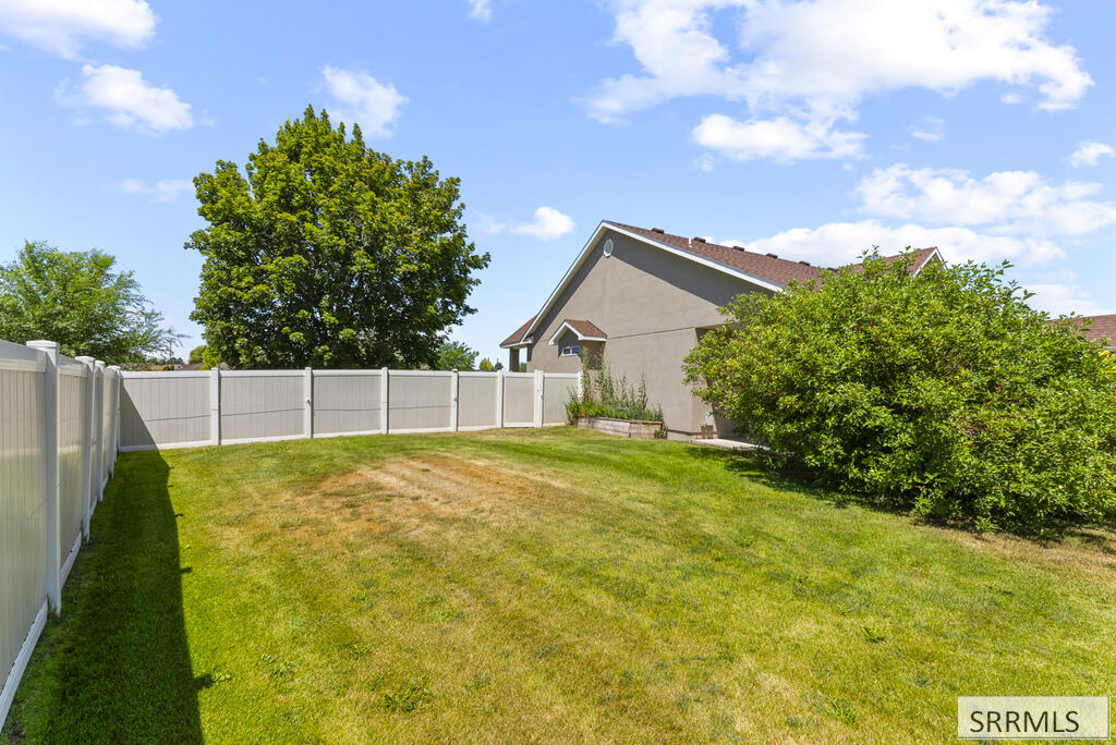 2690 Eastview Drive Property Photo 54
