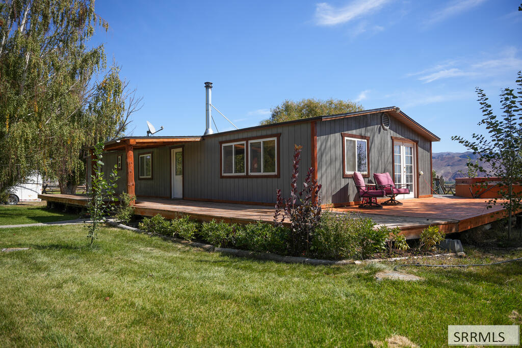 75 Cowboy Way Property Photo 1