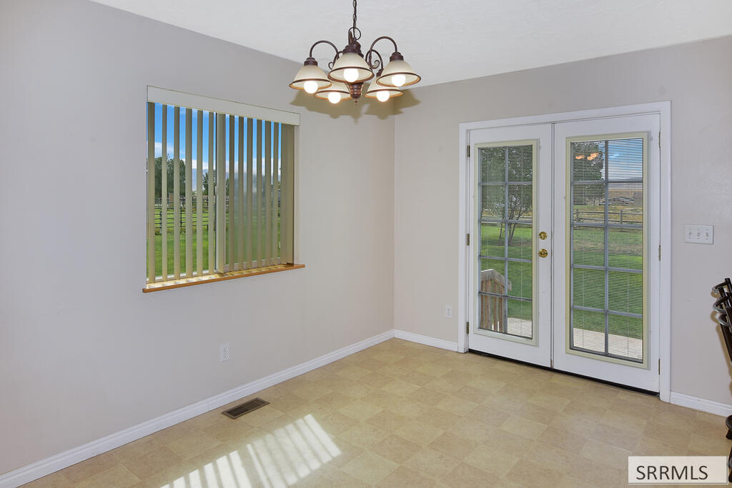 100 N High Street Property Photo 11