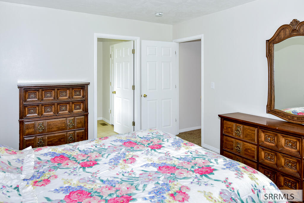 100 N High Street Property Photo 14