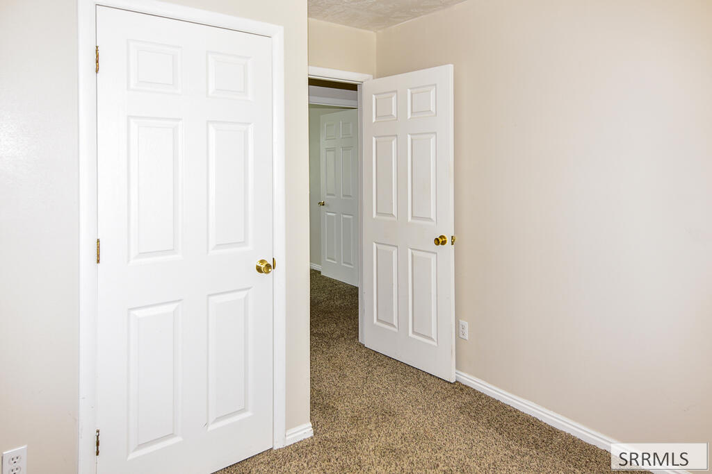 100 N High Street Property Photo 18