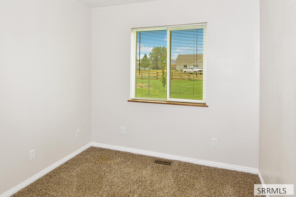 100 N High Street Property Photo 20