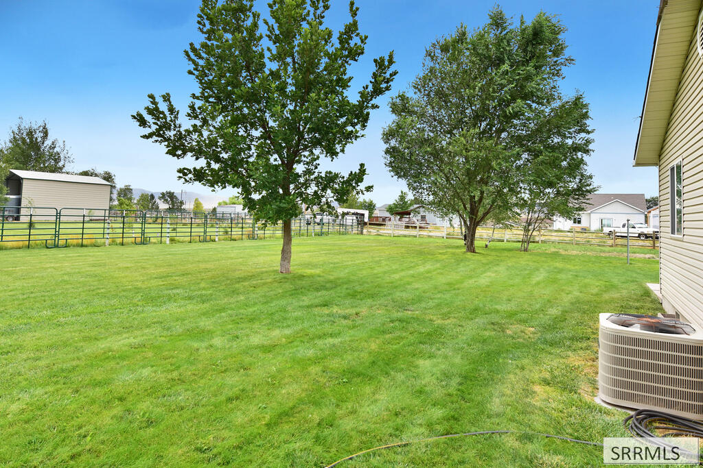 100 N High Street Property Photo 23