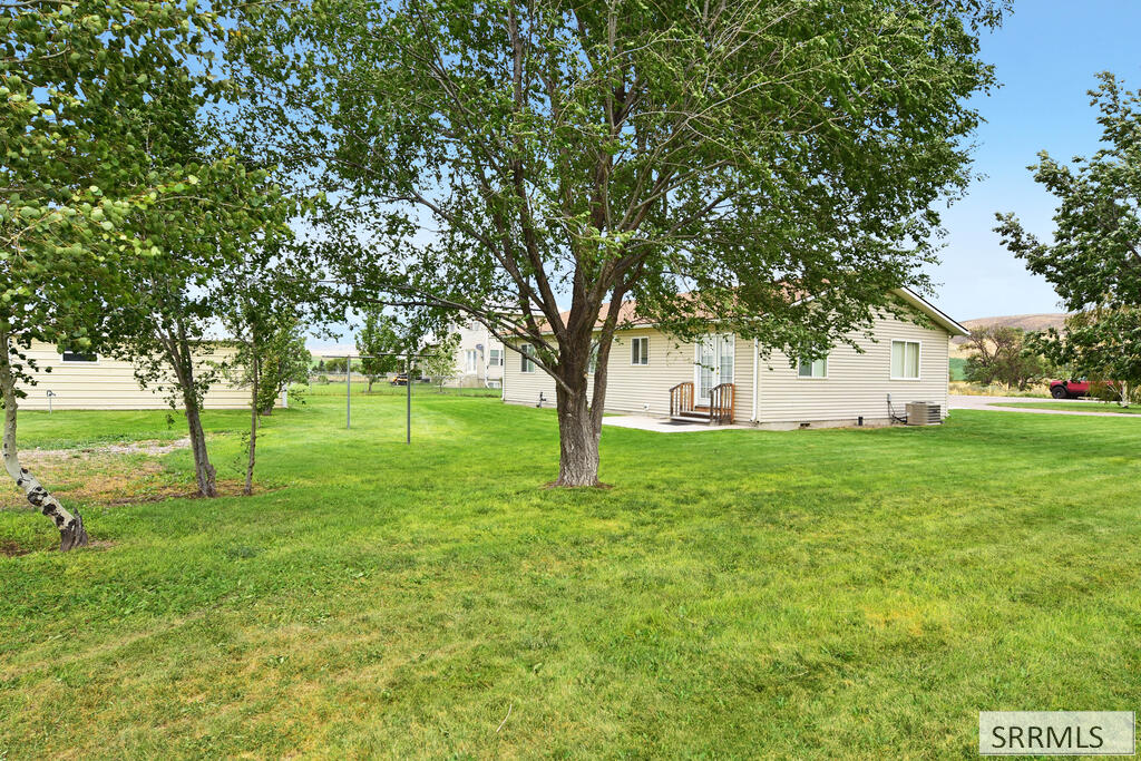 100 N High Street Property Photo 24