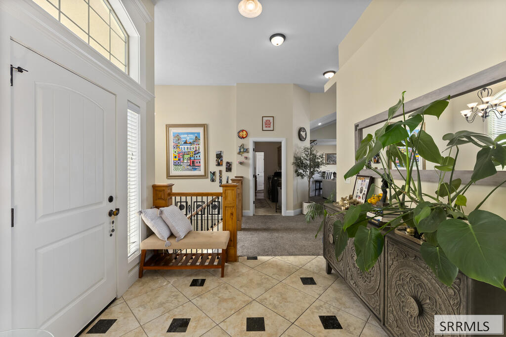 1854 Castelli Drive Property Photo 6