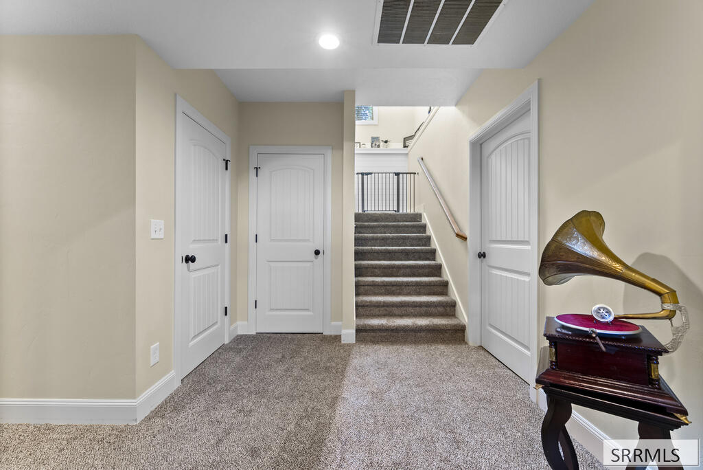 1854 Castelli Drive Property Photo 26