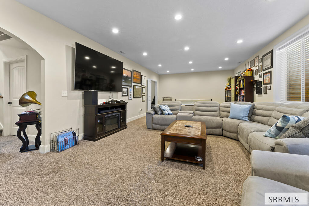 1854 Castelli Drive Property Photo 28