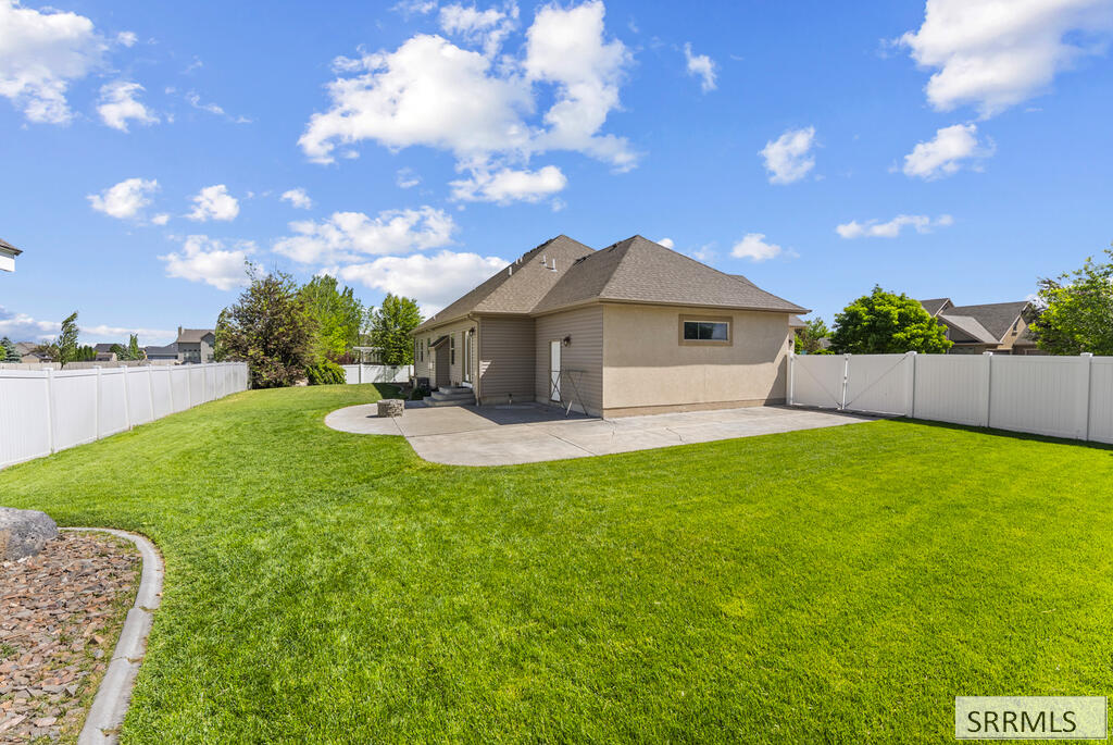 1854 Castelli Drive Property Photo 40