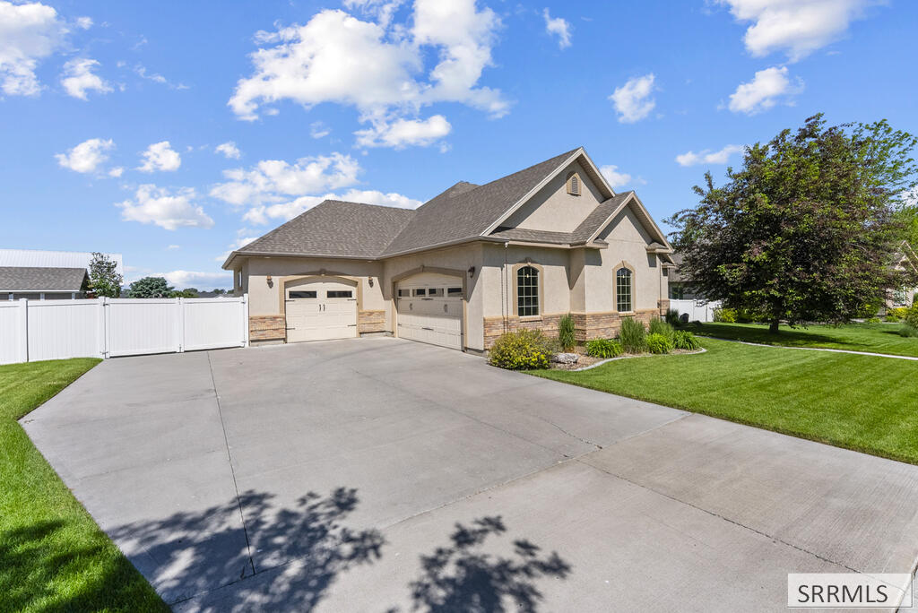 1854 Castelli Drive Property Photo 43