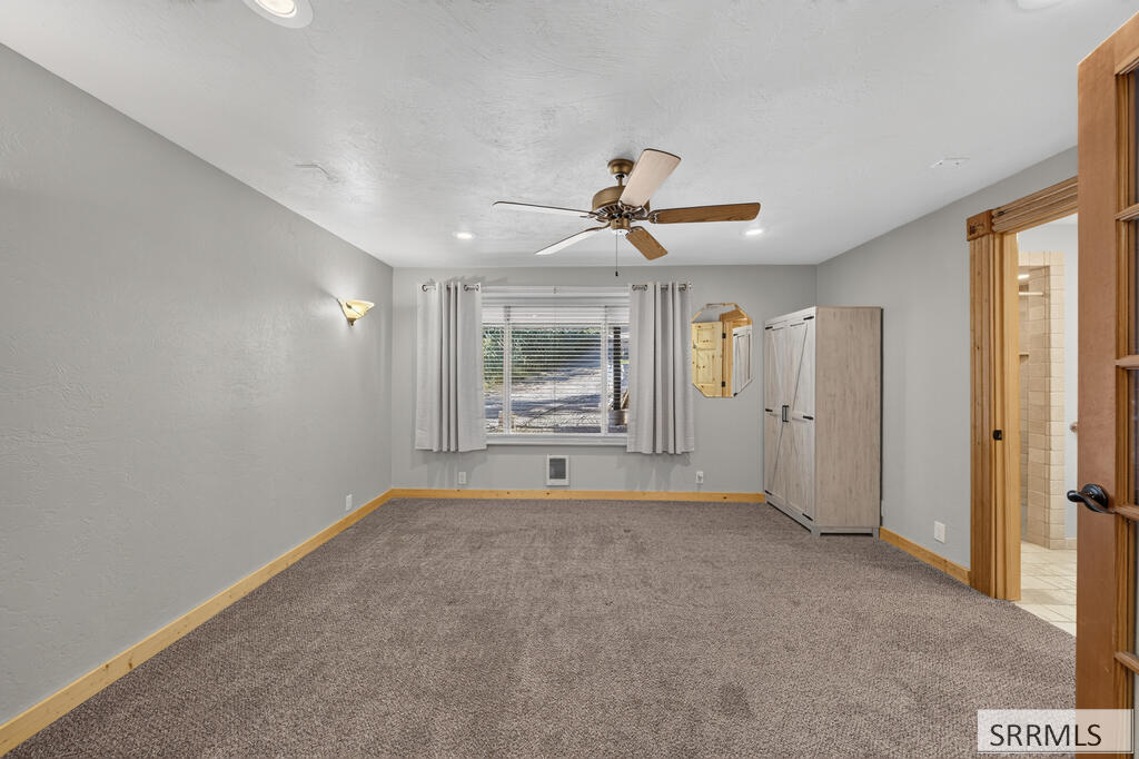 5138 Lakeview Drive Property Photo 27
