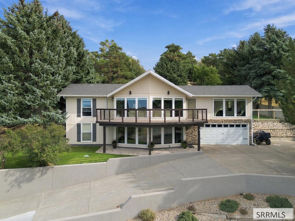 11625 S Pinehurst Drive Property Photo 3