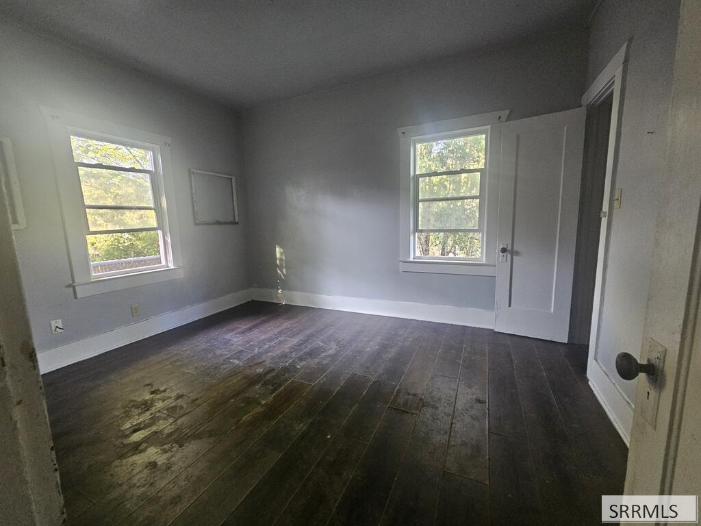 140 N Lincoln Avenue Property Photo 9