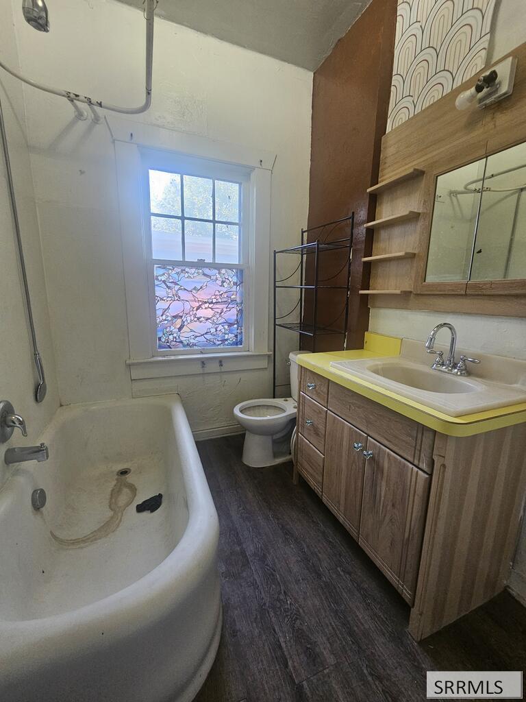 140 N Lincoln Avenue Property Photo 11