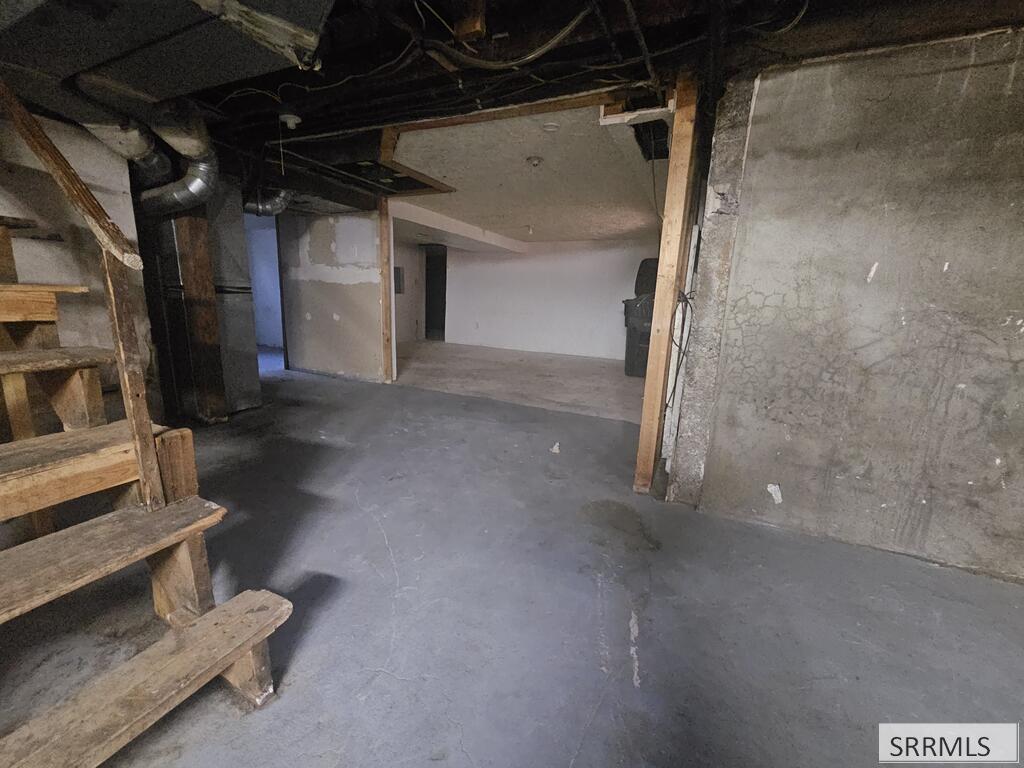 140 N Lincoln Avenue Property Photo 13