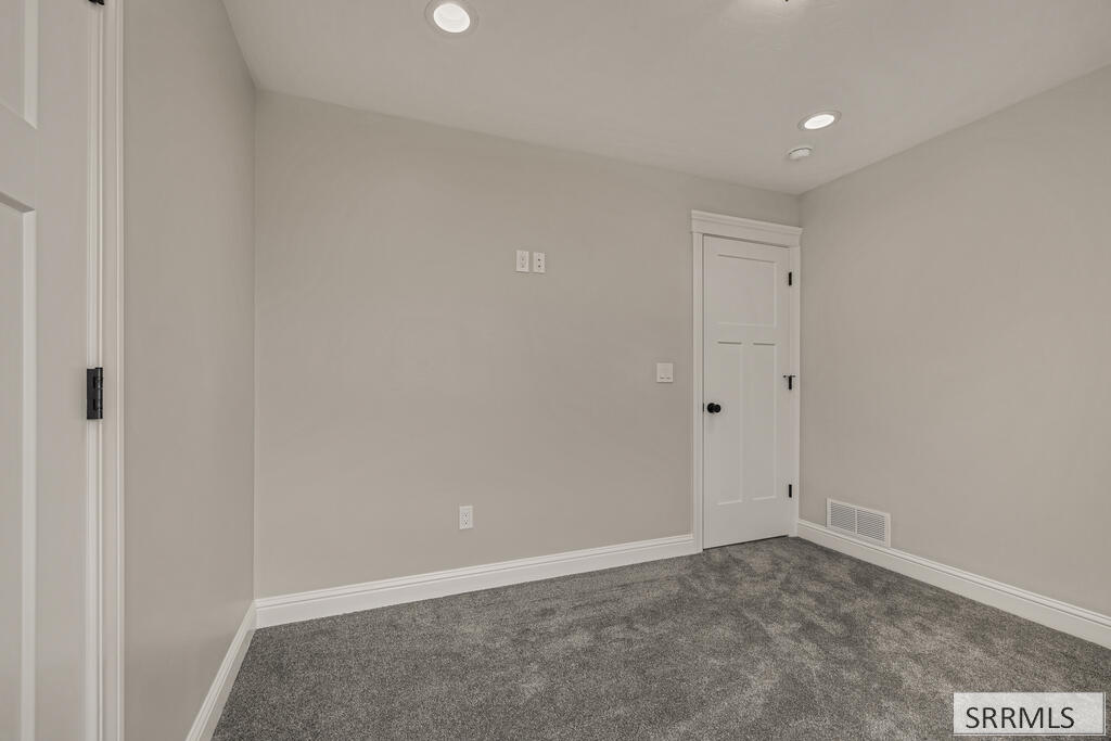 412 W 175 N Property Photo 32