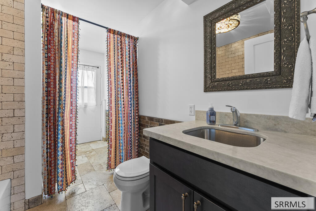 4572 E 75 N Property Photo 27