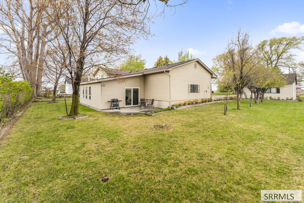 4572 E 75 N Property Photo 34