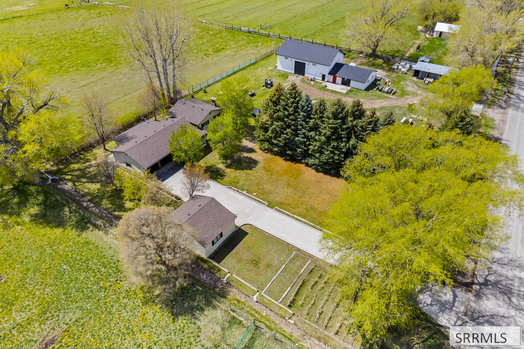 4572 E 75 N Property Photo 43