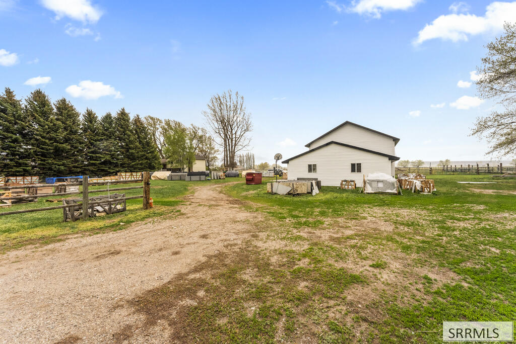 4572 E 75 N Property Photo 50