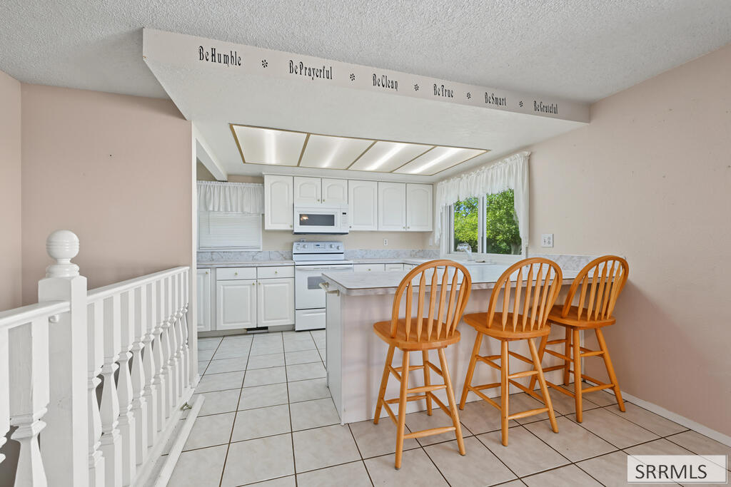 970 E 800 N Property Photo 7