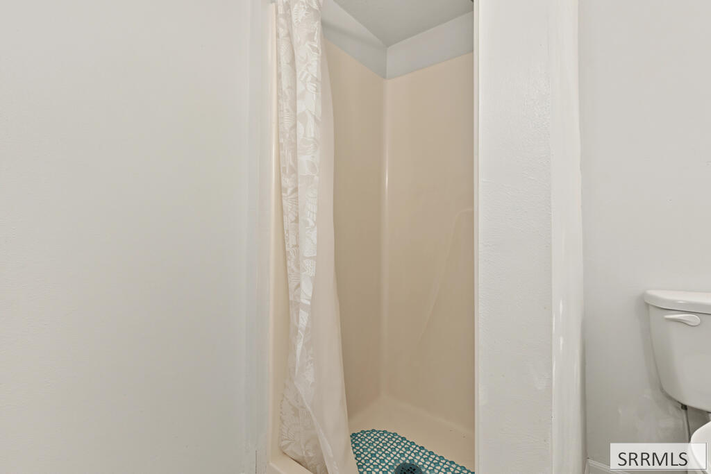970 E 800 N Property Photo 29