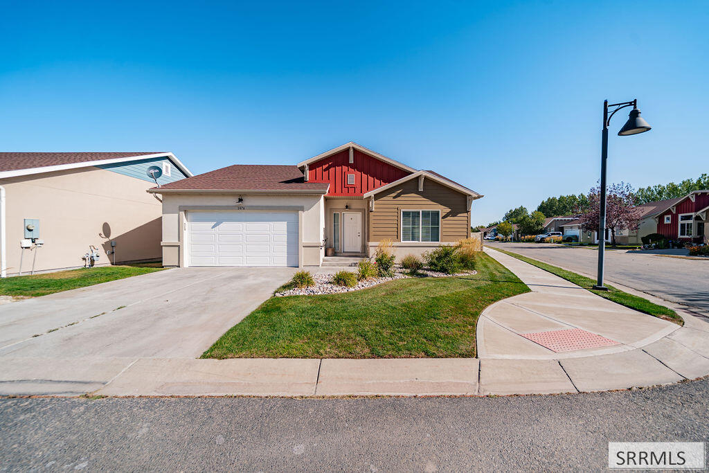 1876 Warm Springs Road Property Photo 1