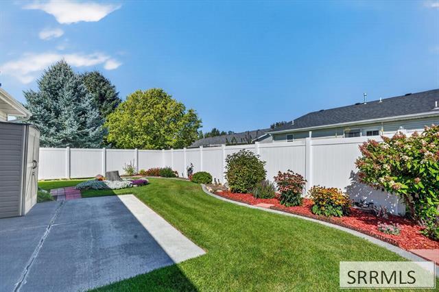 2955 E Courtyard Circle Property Photo 33