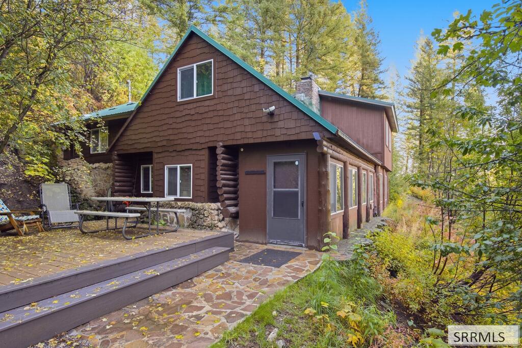 11 Upper Coyote Hollow Property Photo 2