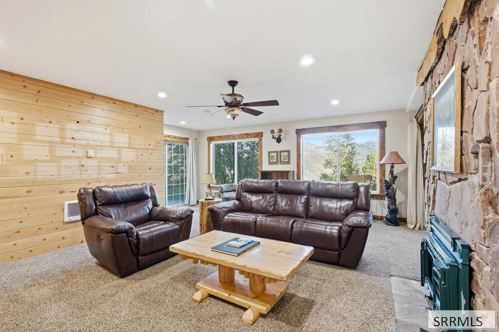 11 Upper Coyote Hollow Property Photo 13