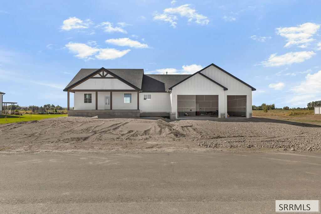 3772 E 356 N Property Photo 1