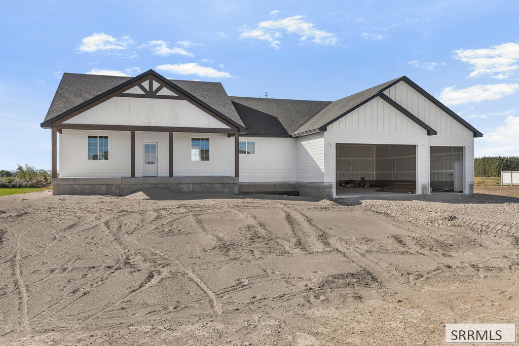 3772 E 356 N Property Photo 4